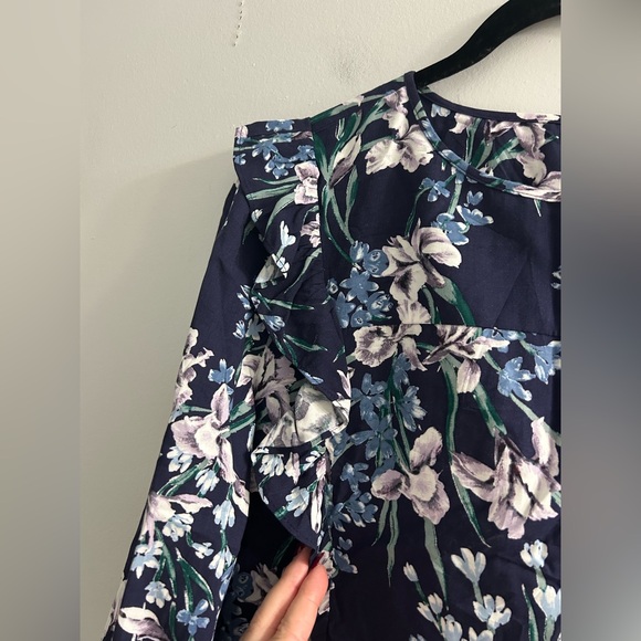 NWT loft floral blouse - Picture 2 of 6